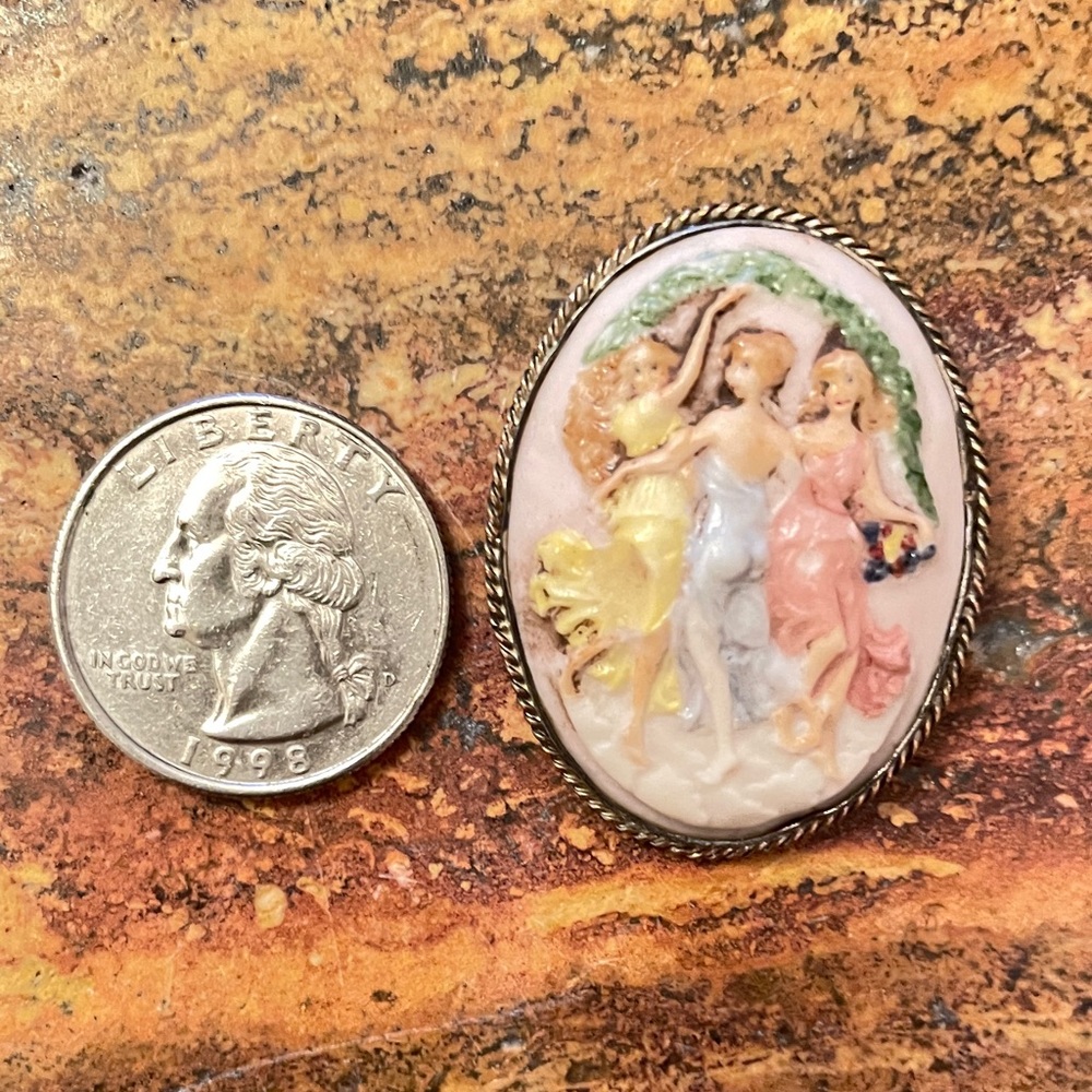 3 Grace Cameo Brooch/Pendent